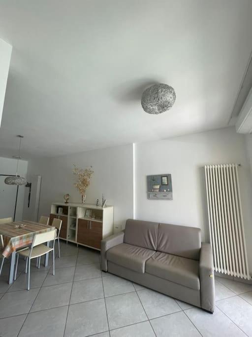 Appartamento Pinarella Cervia Exterior foto