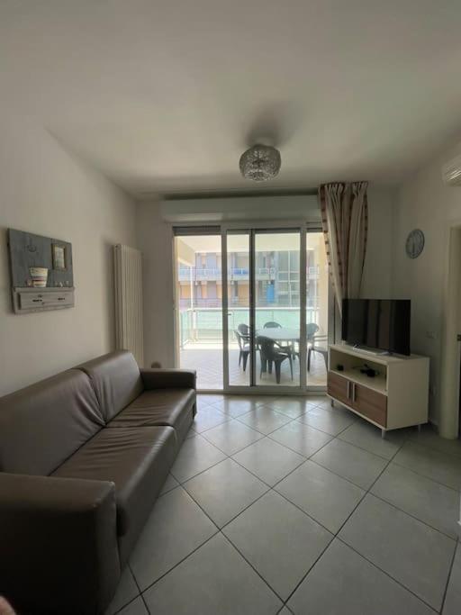 Appartamento Pinarella Cervia Exterior foto